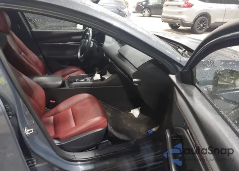 2024 Mazda Mazda3 2.5 S Carbon Edition z USA, uszkodzony, nr VIN 3MZBPBCM6RM400148